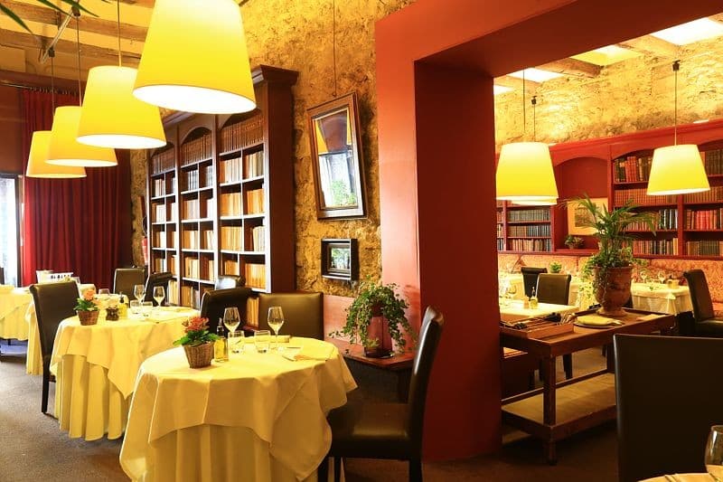 restaurant les arcenaulx, salle Jean Giono